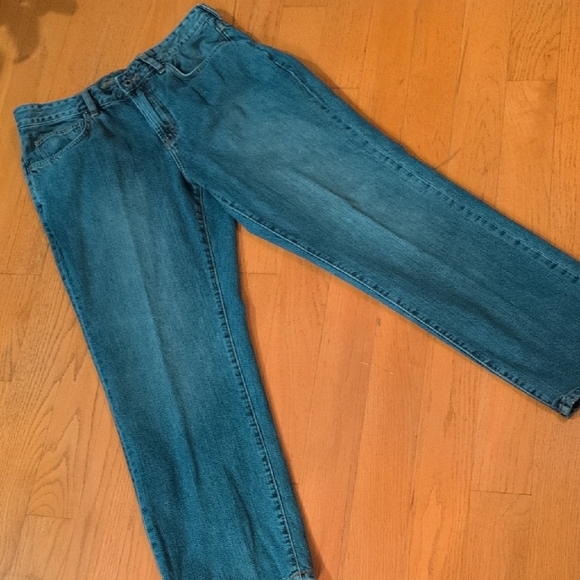 Tommy Bahama Relaxed Fit Blue Jeans - Picture 1 of 8